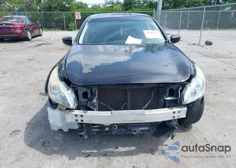 2015 Infiniti Q40 из США, поврежденный, VIN JN1CV6AP7FM502411